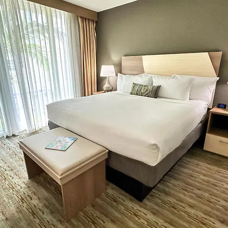 Best Western Plus Atlantic Beach Resort-2